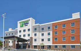 Holiday Inn Express & Suites Lexington East - Winchester Rd